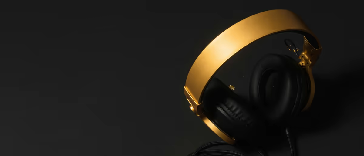 How to Choose the Right Headphones for Your Genre (Producer Guide 2026)